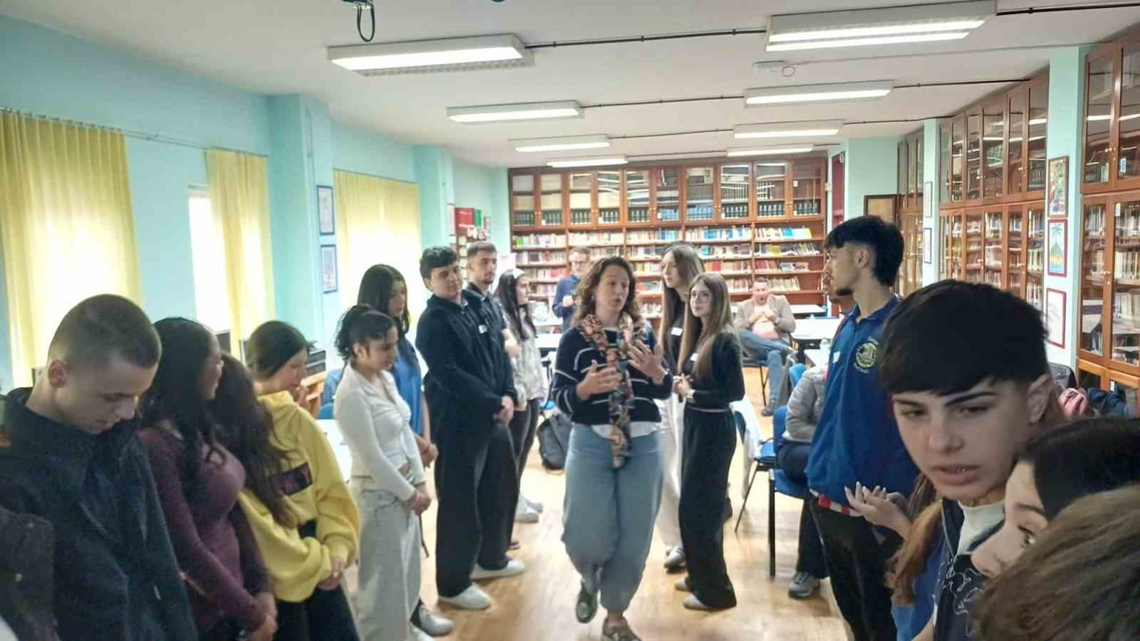 İBRAHİM ATALI TİCARET MESLEK LİSESİ ÖĞRENCİ VE  ÖĞRETMENLERİ, "DİJİTAL GİRİŞİMCİLİKTE YENİ...