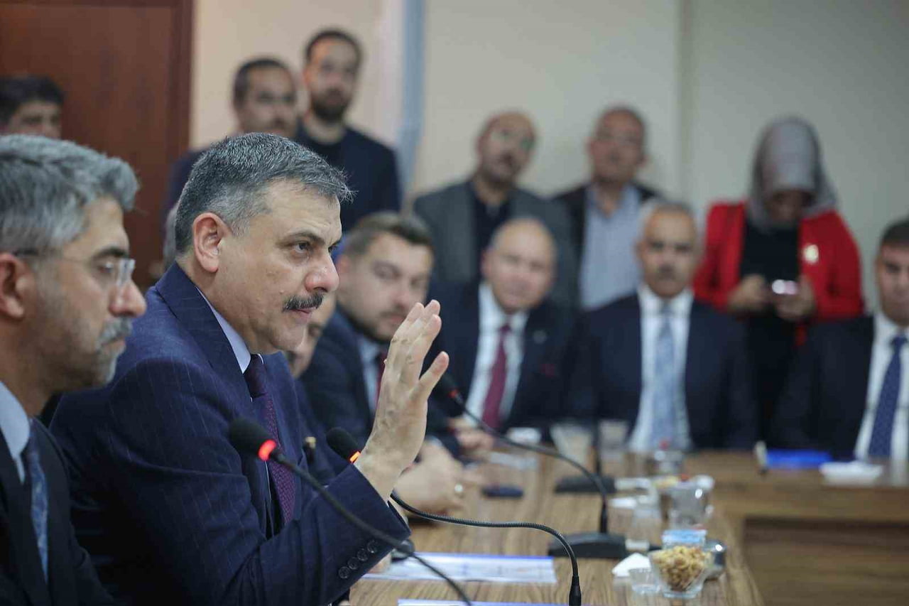 İÇİŞLERİ BAKANI MUSTAFA ÇİFTÇİ, ERZURUM ZİYARET PROGRAMI ÇERÇEVESİNDE AK PARTİ ERZURUM İL...