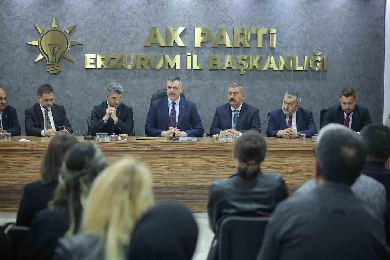 İÇİŞLERİ BAKANI MUSTAFA ÇİFTÇİ, ERZURUM ZİYARET PROGRAMI ÇERÇEVESİNDE AK PARTİ ERZURUM İL...