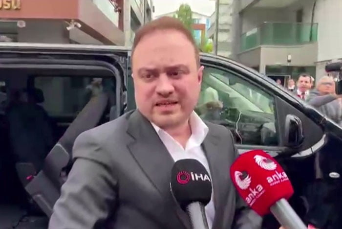 İCRA HEYETİNDE YER ALAN AVUKAT ONUR ÜREGEN, "GENEL BAŞKANIMIZA GÖREVLENDİRMEYİ TEBLİĞE GELDİK"...