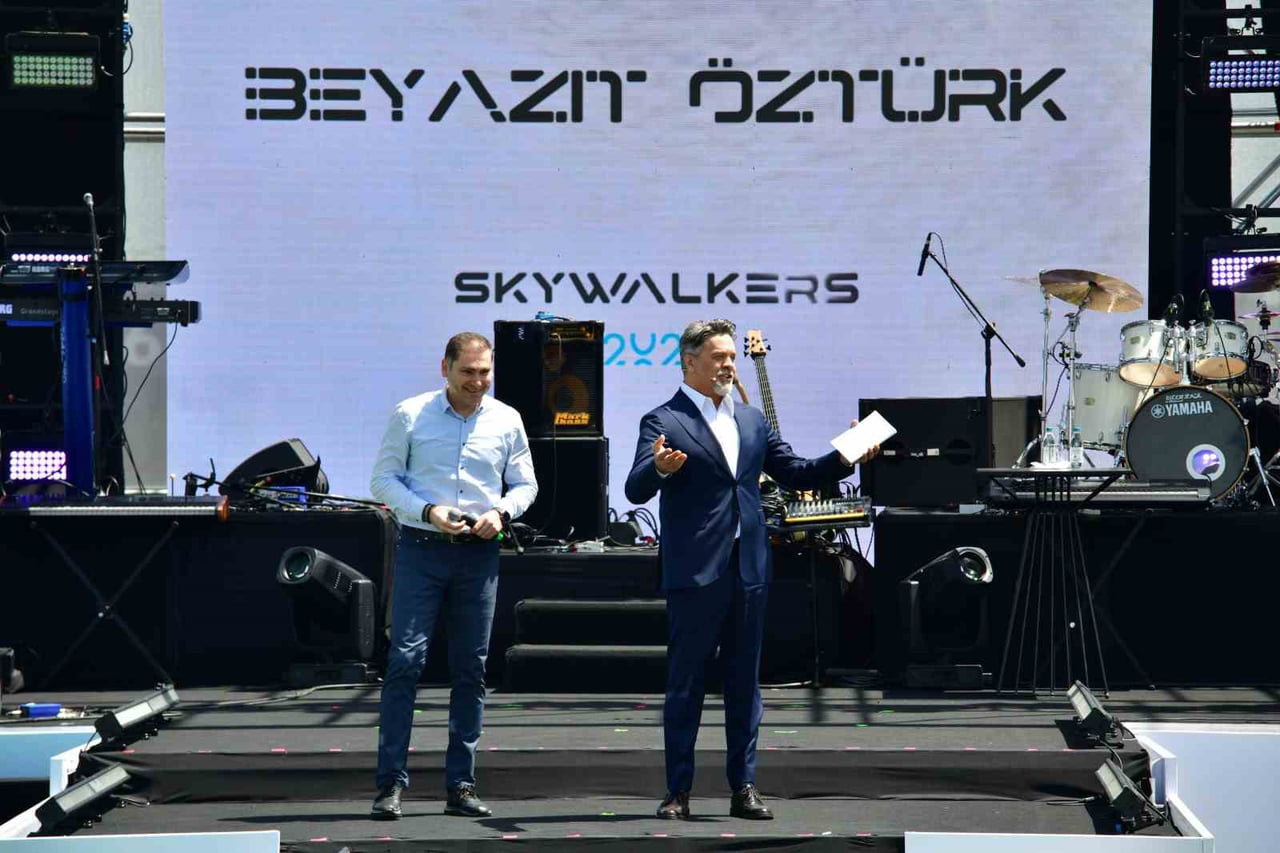 İGA İSTANBUL HAVALİMANI, BU KEZ ÇALIŞANLARINI AĞIRLIYOR. GELENEKSELLEŞEN SKYWALKERS ETKİNLİĞİNİN...