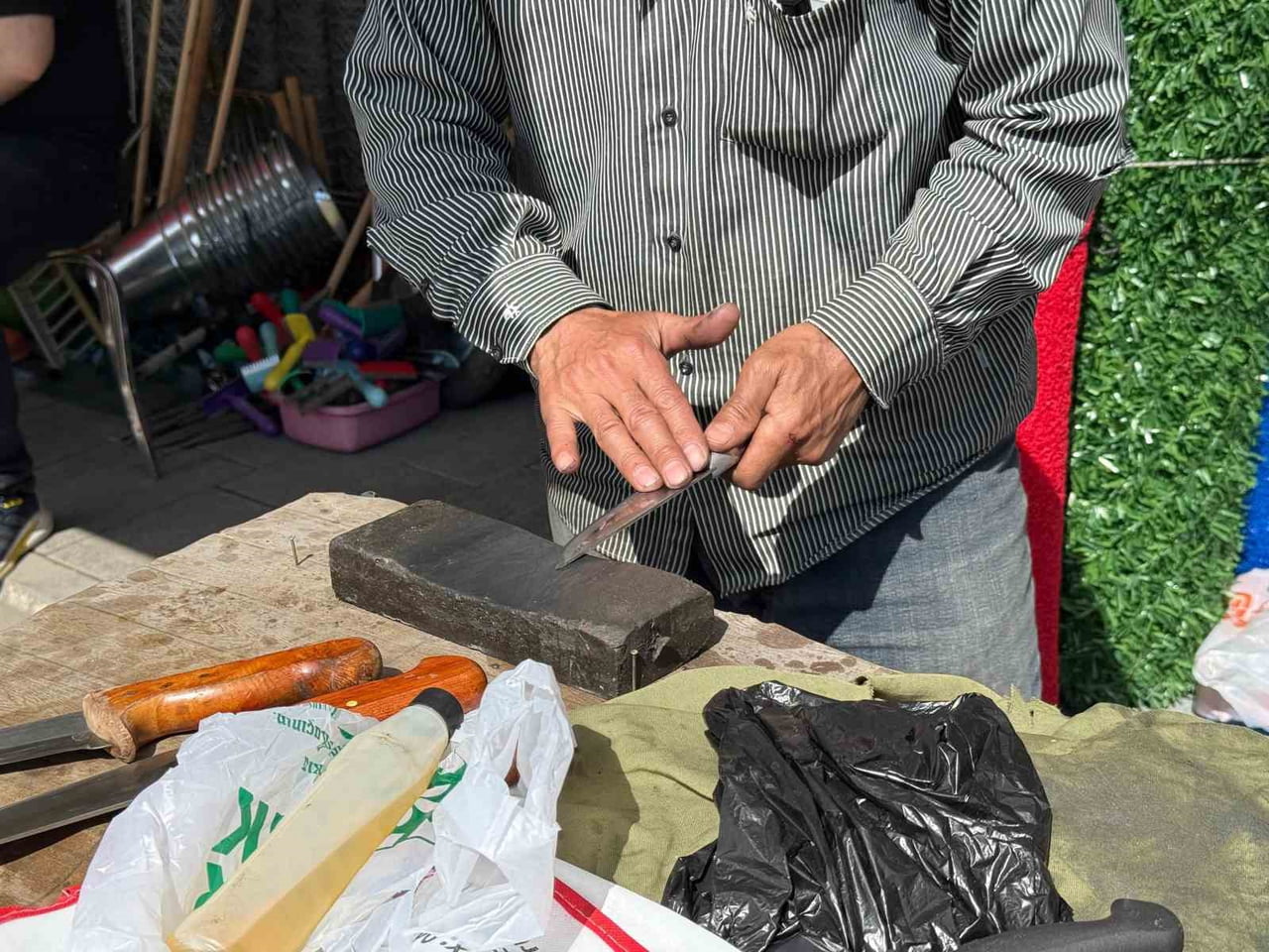 IĞDIR'DA KURBAN BAYRAMI ÖNCESİ BİLEYİCİLER İŞ BAŞINDA