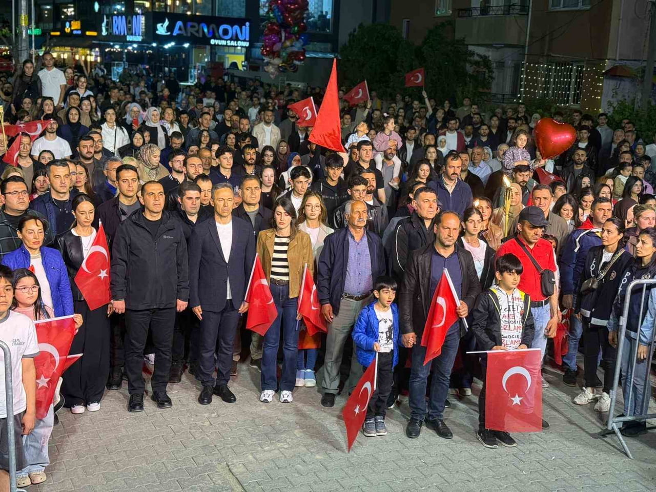 IĞDIR'DA "GENÇLİK YÜRÜYÜŞÜ" DÜZENLENDİ