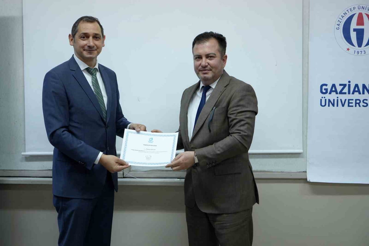 İHLAS HABER AJANSI BÖLGE MÜDÜRÜ AHMET ORHAN AKIN'A TEŞEKKÜR BELGESİ VERİLDİ