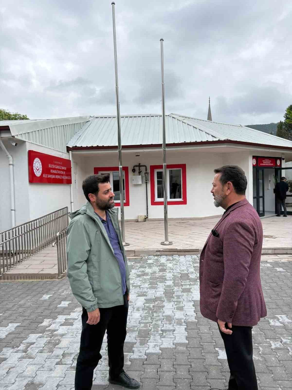 İL MÜDÜRÜ İLHAN, YENİ HİZMET BİNASINDA İNCELEMELERDE BULUNDU
