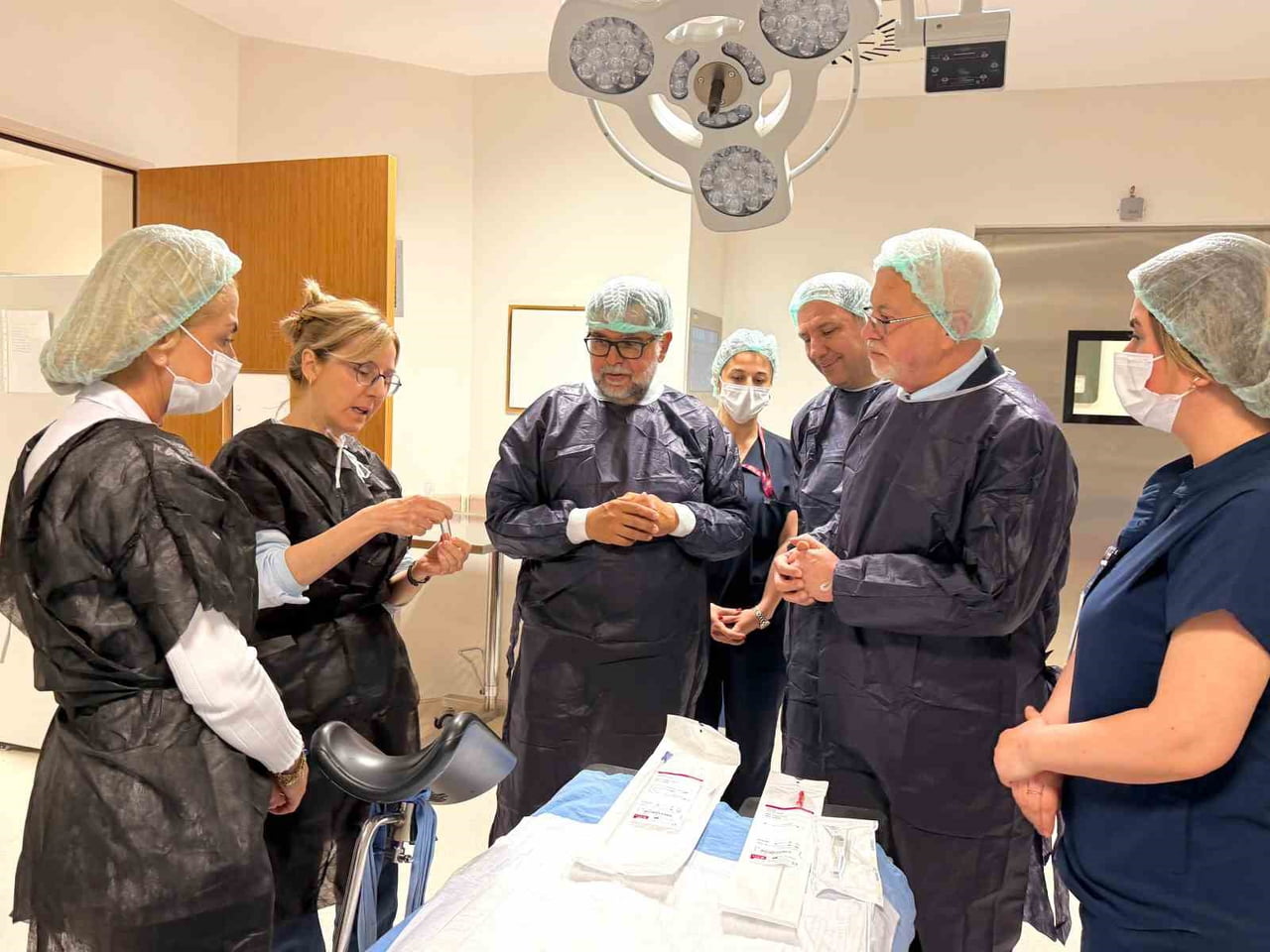 İL SAĞLIK MÜDÜRÜ DOÇ. DR. YAŞAR BİLDİRİCİ, ESKİŞEHİR YUNUS EMRE DEVLET HASTANESİ BÜNYESİNDE HİZMET...