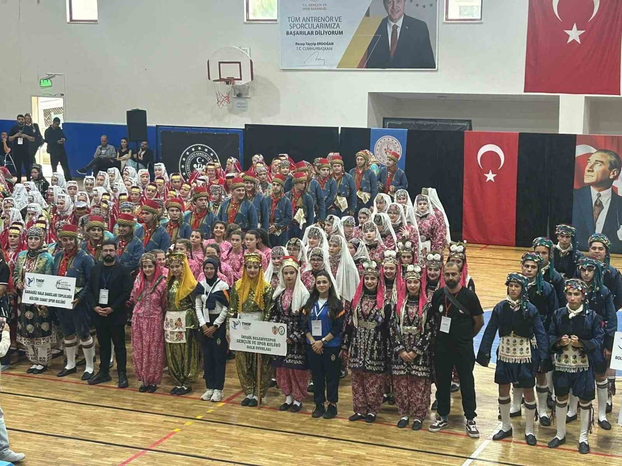 İNEGÖL BELEDİYESİ HALK DANSLARI TOPLULUĞU, GENÇLİK VE SPOR BAKANLIĞI TÜRKİYE HALK OYUNLARI...