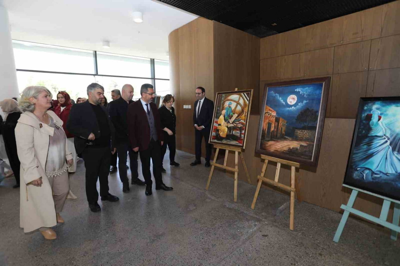 İNEGÖL BELEDİYESİ SANAT VE MESLEK EĞİTİMİ KURSLARINDA (İNESMEK) YAĞLI BOYA RESİM KURSUNA KATILAN...