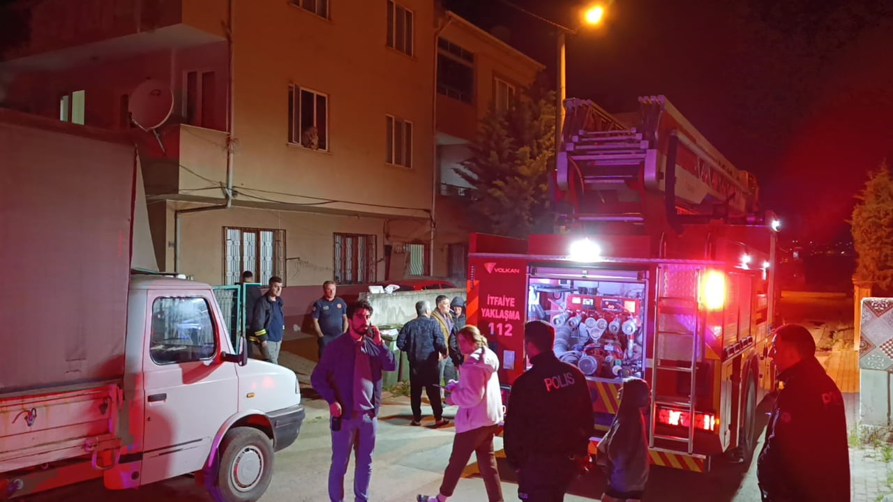 İNEGÖL’DE KORKU DOLU ANLAR: ESKİ EŞİNİN EVİNİ MOLOTOFKOKTEYLİ ATTI