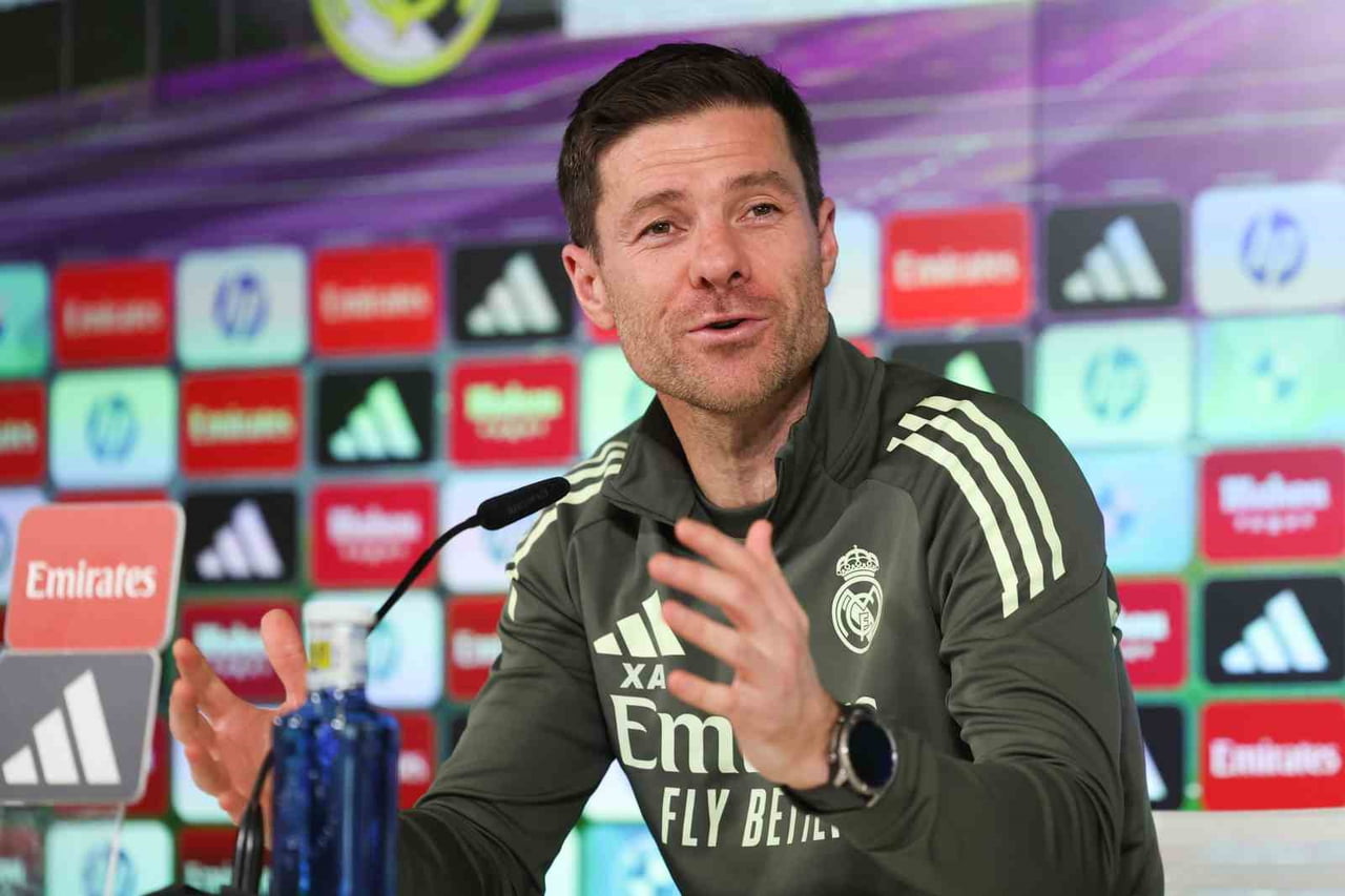 İNGİLİZ EKİBİ CHELSEA, TEKNİK DİREKTÖRLÜK GÖREVİ İÇİN XABİ ALONSO İLE 4 YILLIK ANLAŞMA...