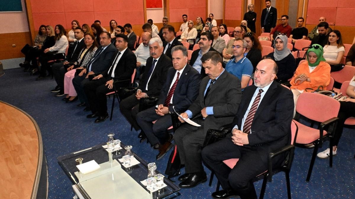İNÖNÜ ÜNİVERSİTESİ’NDE MERKEZİ SINAV SİSTEMLERİNİN DÖNÜŞÜMÜ ELE ALINDI