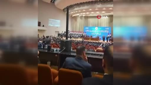 Irak’ta yeni hükümeti kurmakla görevlendirilen Başbakan Ali Zeydi, Irak Meclisi’nde kabinesi ve...