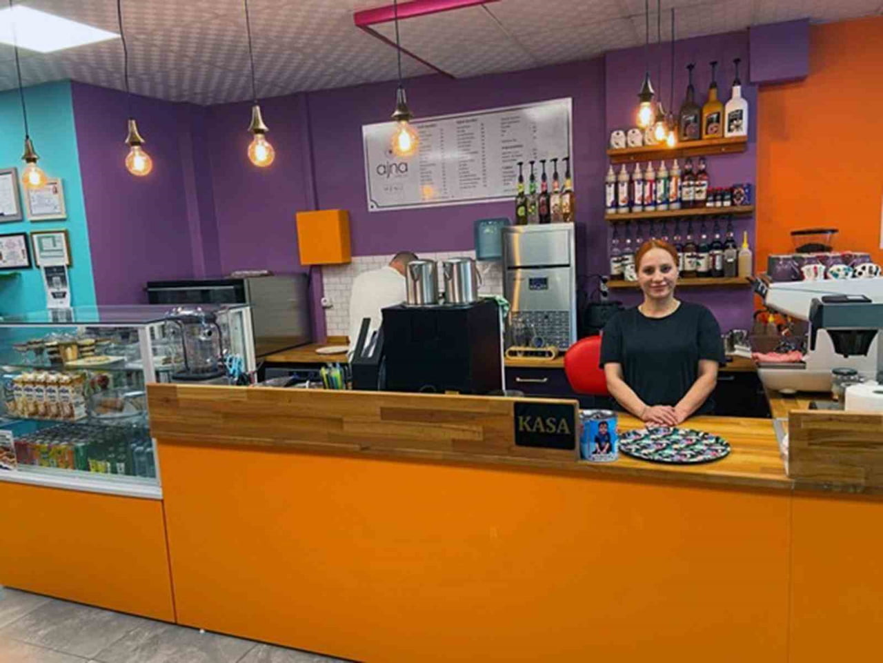 İŞKUR DESTEĞİYLE MİLAS’TA ‘ENGELSİZ KAFE’ AÇILDI