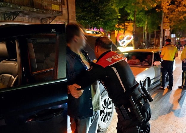 ISPARTA’DA POLİS EKİPLERİNCE SON BİR HAFTADA GERÇEKLEŞTİRİLEN DENETİMLERDE 29 BİN 553 ŞAHIS...