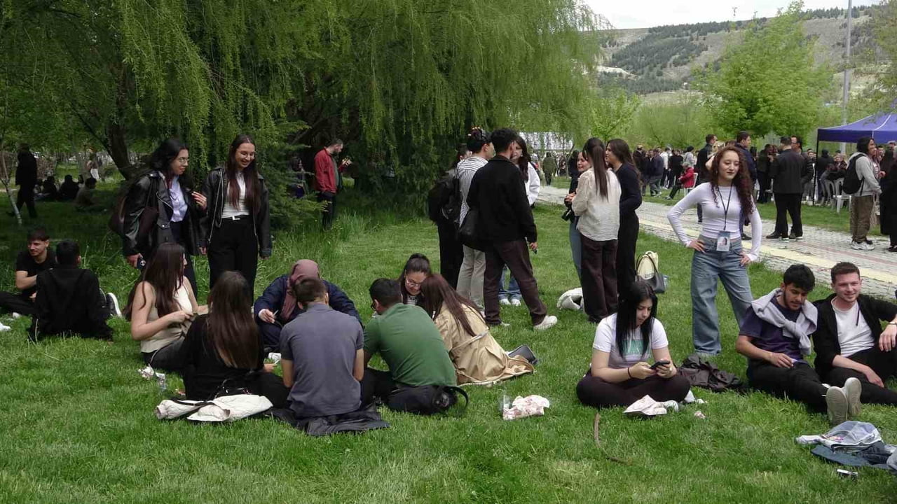 ISPARTA UYGULAMALI BİLİMLER ÜNİVERSİTESİ EĞİRDİR SU ÜRÜNLERİ FAKÜLTESİ TARAFINDAN DÜZENLENEN 5....