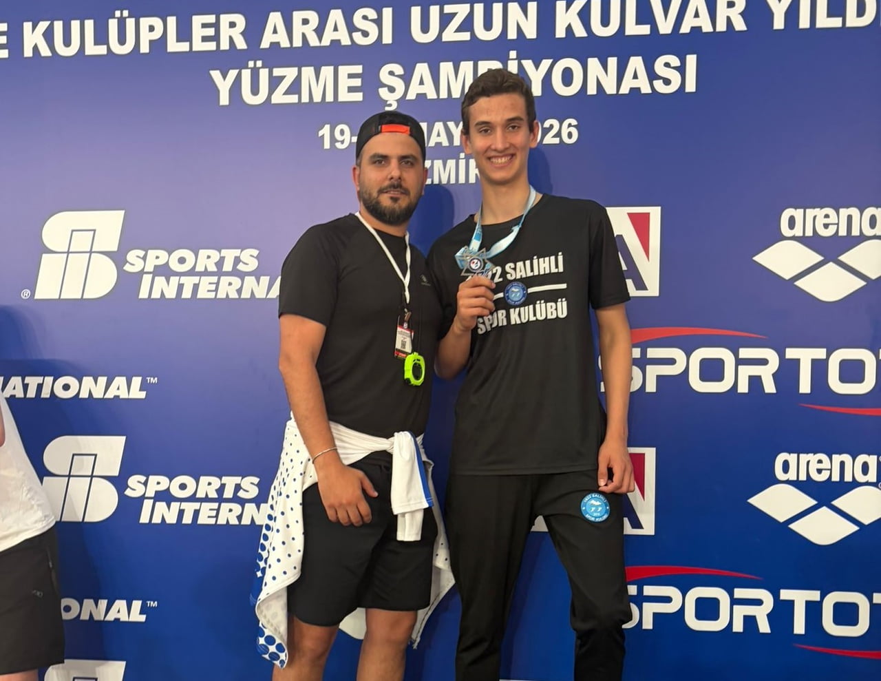 İZMİR’DE DÜZENLENEN TÜRKİYE SPORTİF KULÜPLER ARASI UZUN KULVAR YÜZME ŞAMPİYONASI’NDA MANİSA’YI...