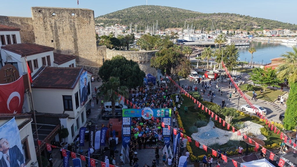 İZMİR’İN GÖZDE TURİZM MERKEZLERİNDEN ÇEŞME’DE, SALOMON’UN İSİM SPONSORLUĞUNDA ARGEUS TRAVEL &...