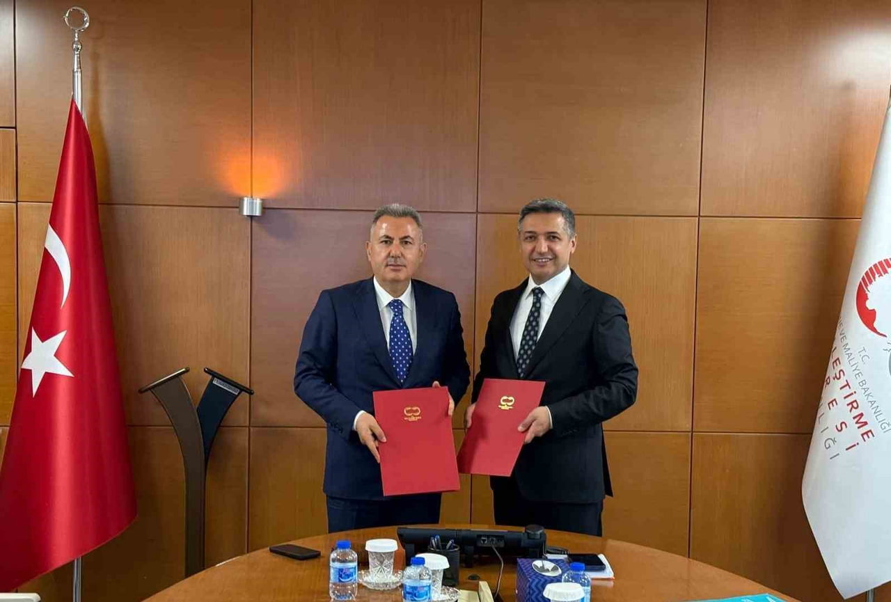 İZMİR VALİSİ DR.SÜLEYMAN ELBAN - ÖZELLEŞTİRME İDARESİ BAŞKANI BEKİR EMRE HAYKIR
