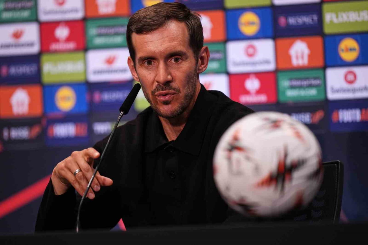 JULİAN SCHUSTER