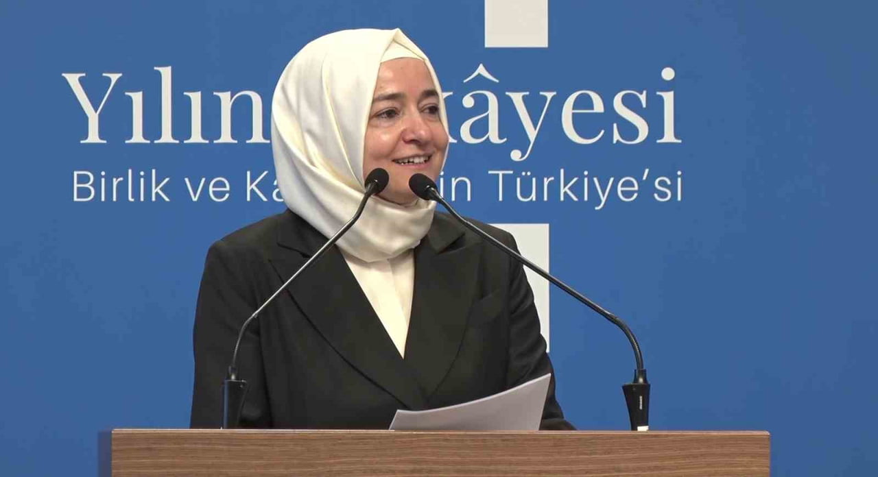 K PARTİ GENEL BAŞKAN YARDIMCISI FATMA BETÜL SAYAN KAYA, "BİZ BİLİYORUZ Kİ İNSANOĞLU HER TÜRLÜ...