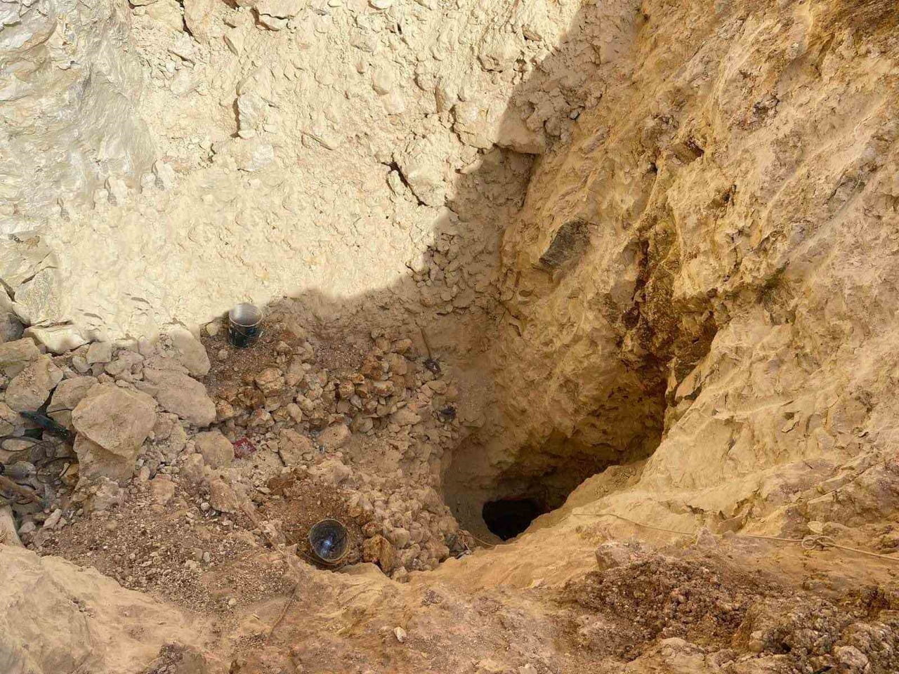 KAÇAK KAZI YAPAN 2 ŞAHIS SUÇÜSTÜ YAKALANDI