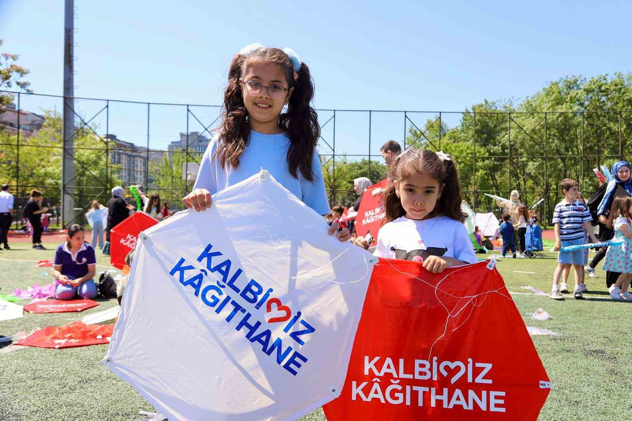 KAĞITHANE BELEDİYESİ TARAFINDAN SADABAD YAZ ETKİNLİKLERİ KAPSAMINDA HASBAHÇE’DE DÜZENLENEN UÇURTMA...