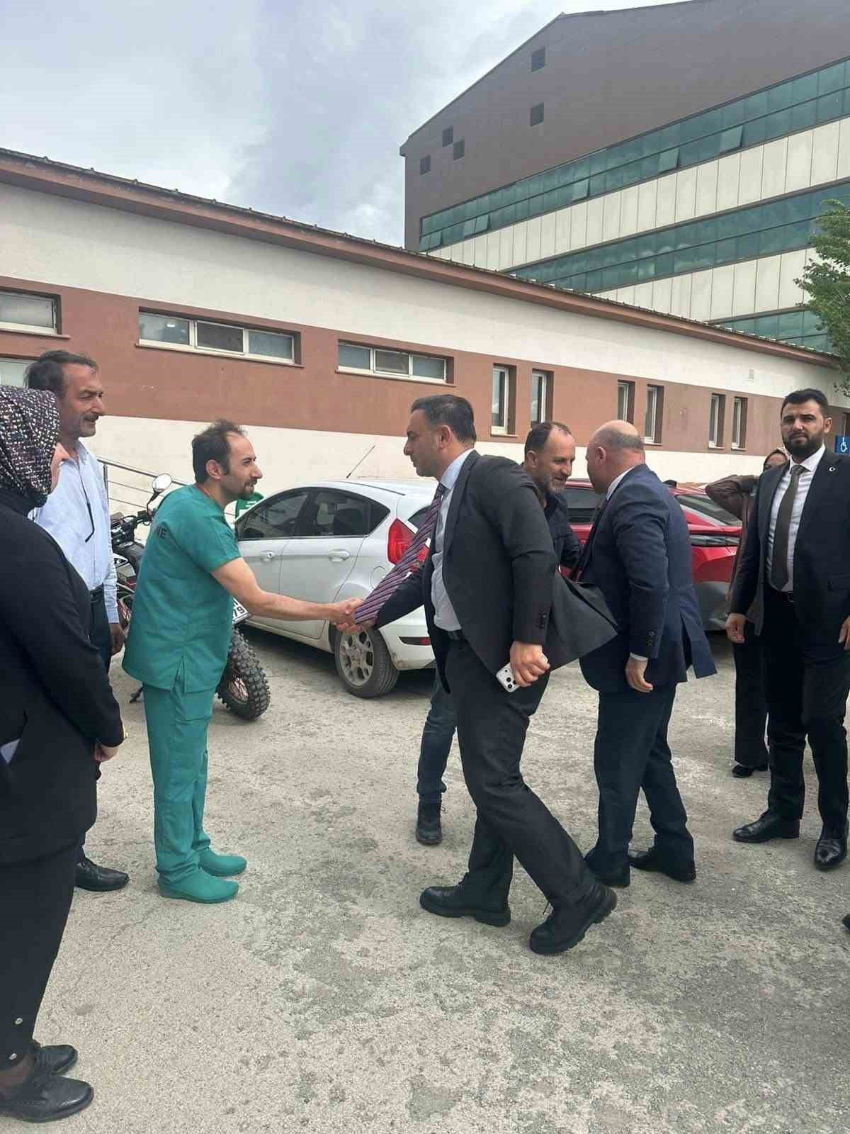 KAĞIZMAN DEVLET HASTANESİ’NDE SAĞLIK HİZMETLERİ MASAYA YATIRILDI(KARS-İHA)
