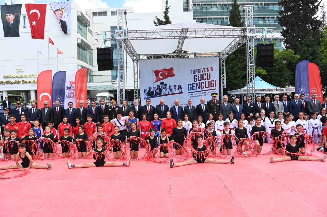 KAHRAMANMARAŞ'TA 19 MAYIS ATATÜRK’Ü ANMA, GENÇLİK VE SPOR BAYRAMI, MİLLİ İRADE MEYDANI’NDA ŞEHİR...