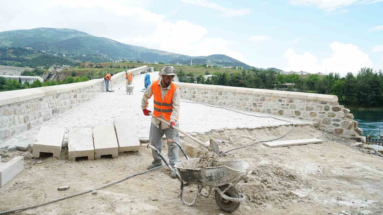 KAHRAMANMARAŞ'TA 5 ASIRLIK GEÇMİŞİYLE BÖLGENİN EN ÖNEMLİ KÜLTÜREL DEĞERLERİ ARASINDA YER ALAN...