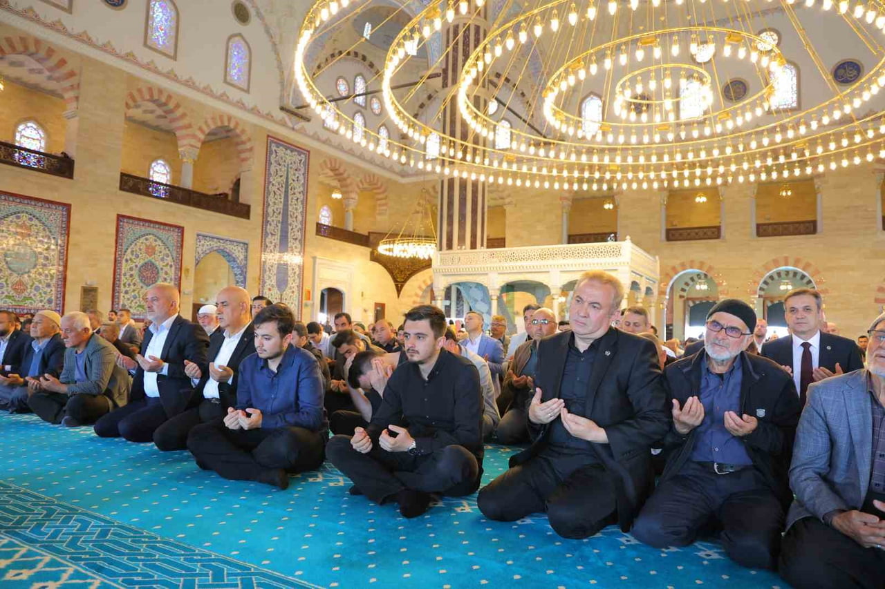 KAHRAMANMARAŞ'TA OKUL SALDIRISINDA HAYATINI KAYBEDEN 11 YAŞINDAKİ 5'İNCİ SINIF ÖĞRENCİSİ KEREM...