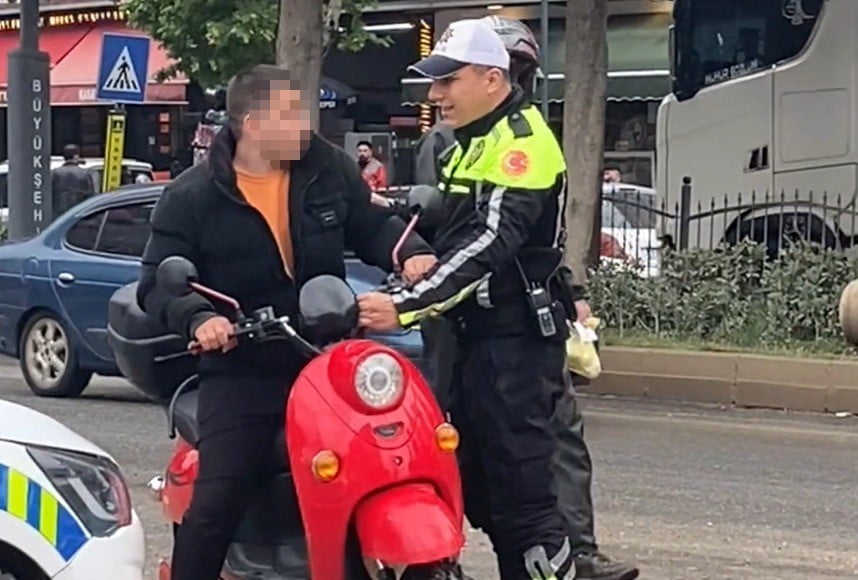 KAHRAMANMARAŞ’TA PİYASA DEĞERİ YAKLAŞIK 20 BİN LİRA OLAN MOTOSİKLETİ EHLİYETSİZ KULLANAN SÜRÜCÜYE...