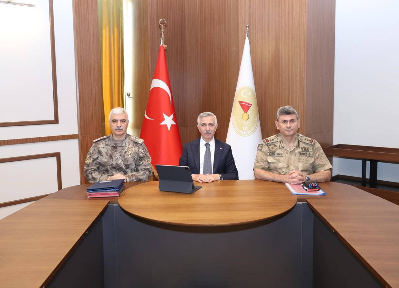 KAHRAMANMARAŞ VALİSİ MÜKERREM ÜNLÜER, 2026 YILI MART-NİSAN DÖNEMİNE İLİŞKİN ASAYİŞ VE GÜVENLİK...