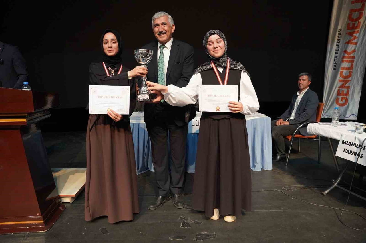 KAHTA BELEDİYESİ'NDEN "KAYBEDENİ OLMAYAN" TURNUVA