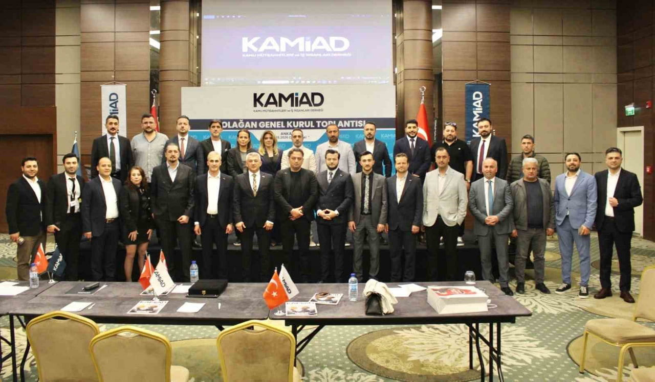 KAMU MÜTEAHHİTLERİ VE İŞ İNSANLARI DERNEĞİ (KAMİAD) 2. OLAĞAN GENEL KURULU, YOĞUN KATILIMLA...
