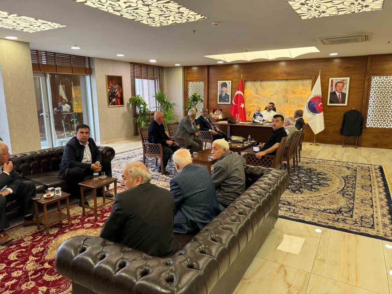 KARABÜK BELEDİYE BAŞKANI ÖZKAN ÇETİNKAYA, 100. YIL MAHALLESİ SAKİNLERİYLE BİR ARAYA GELEREK...