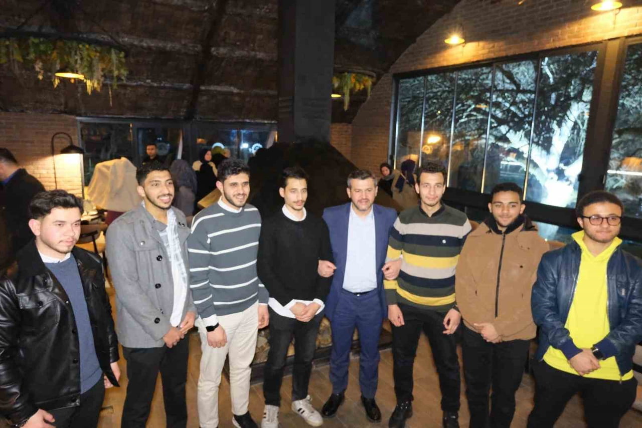 KARABÜK BELEDİYE BAŞKANI ÖZKAN ÇETİNKAYA, GENÇLERE YÖNELİK PROJELERLE KENTİ DAHA DİNAMİK VE...