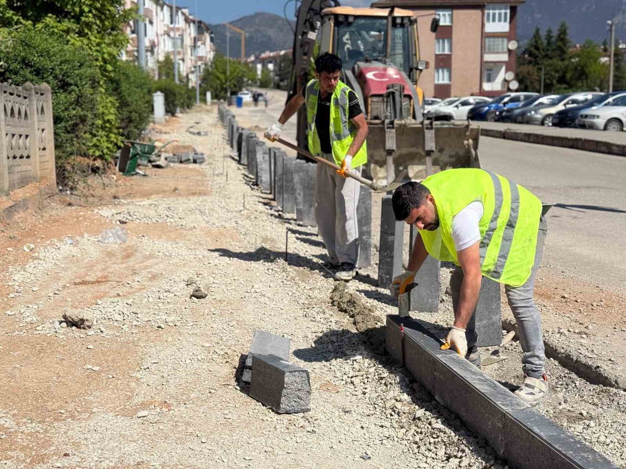 KARABÜK BELEDİYE BAŞKANI ÖZKAN ÇETİNKAYA, KENTİN EN BÜYÜK YERLEŞİM ALANLARINDAN BİRİ OLAN 5000...