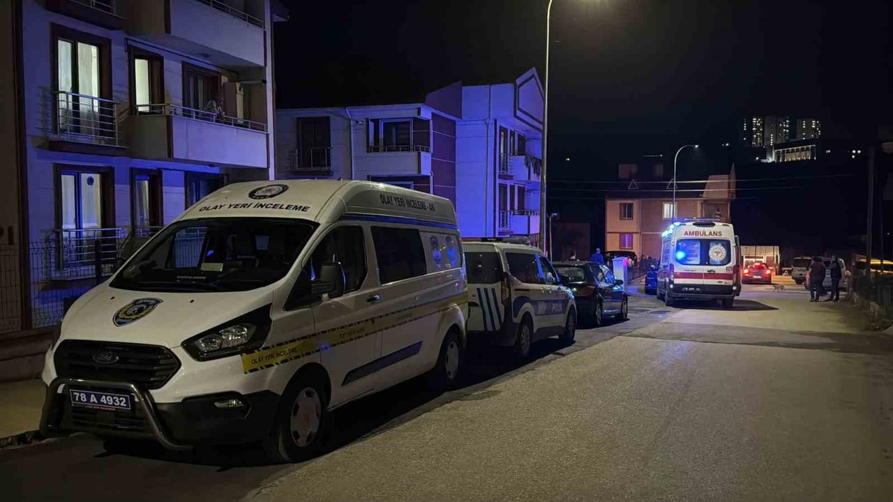 KARABÜK’TE 42 YAŞINDAKİ TEKSTİL İŞÇİSİ KADIN, EVİNDE ÖLÜ BULUNDU.