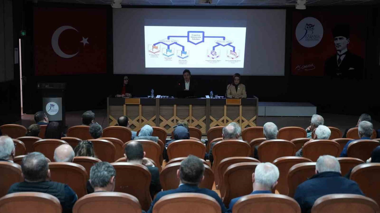 KARABÜK ÜNİVERSİTESİ'NDE GERÇEKLEŞTİRİLEN PROGRAMDA, ENGELSİZ KAMPÜS UYGULAMALARININ...