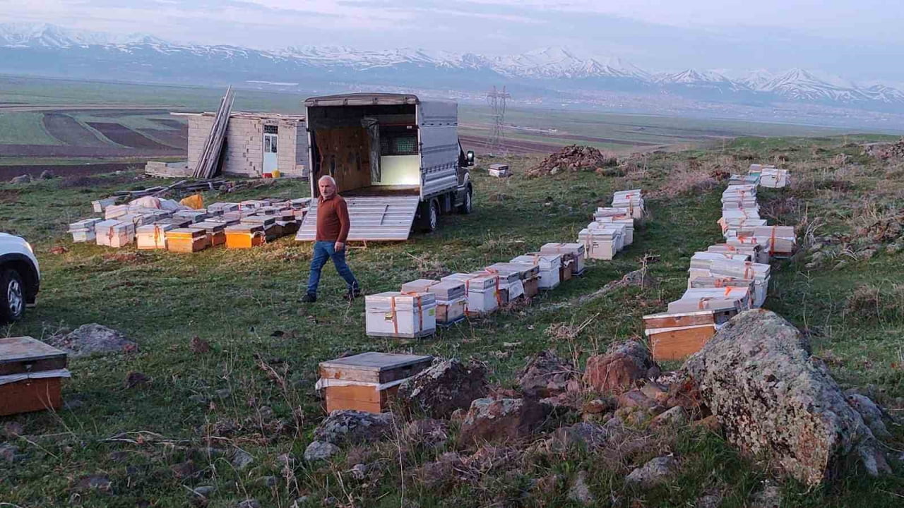 KARADENİZ BÖLGESİ’NİN GEZGİN ARICILARI, YENİ SEZON ÇİÇEK BALI ÜRETİMİ İÇİN DOĞU ANADOLU...
