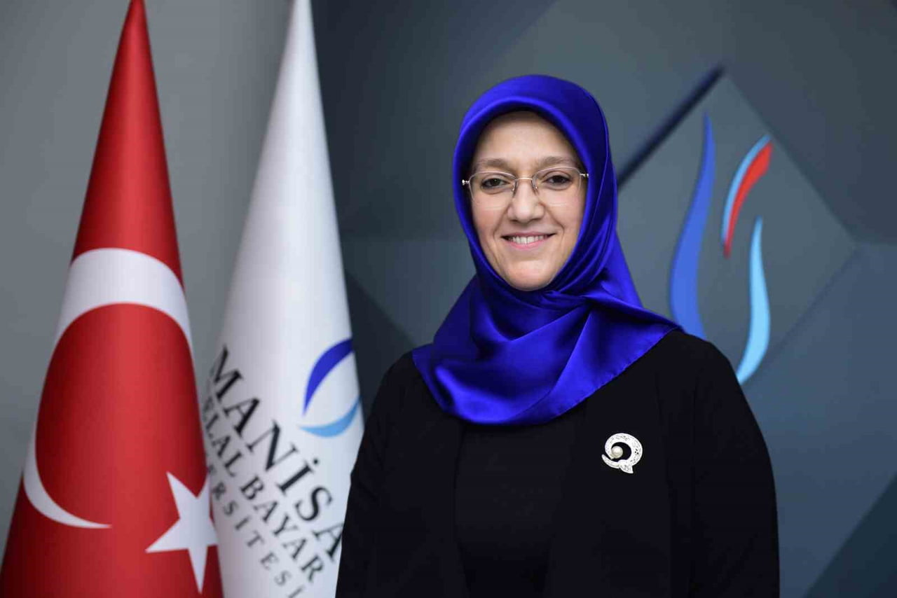 KARİYER FUARINA İLİŞKİN DEĞERLENDİRMELERDE BULUNAN PROF. DR. RANA KİBAR, "MCBÜ’KAF’26 İLE...