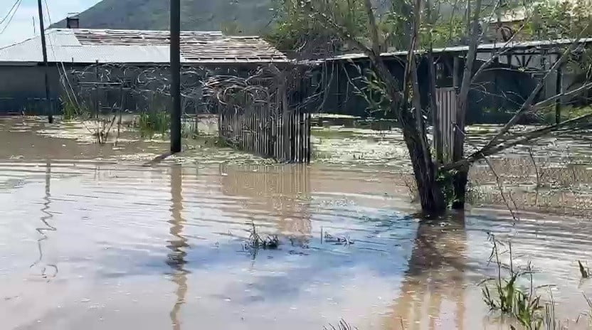 KARS’IN KAĞIZMAN İLÇESİNE BAĞLI AKÇAY KÖYÜ’NDE BARAJ TAŞKINI NEDENİYLE ÇOK SAYIDA EV, AHIR VE İŞ...