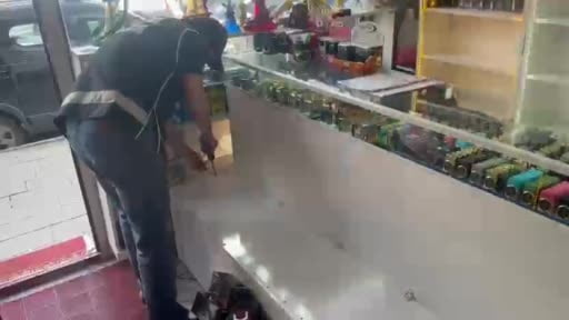 Kars’ta kaçak tütün operasyonu: 5 adrese eş zamanlı baskın, binlerce makaron ve kaçak sigara ele...