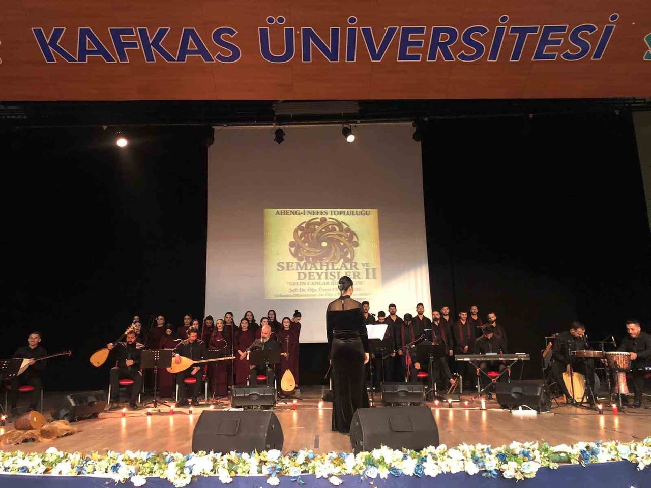 KARS’TA KADİM EZGİLERİN YANKISI: “AHENG-İ NEFES TOPLULUĞU”NDAN UNUTULMAZ GECE(KARS-İHA)