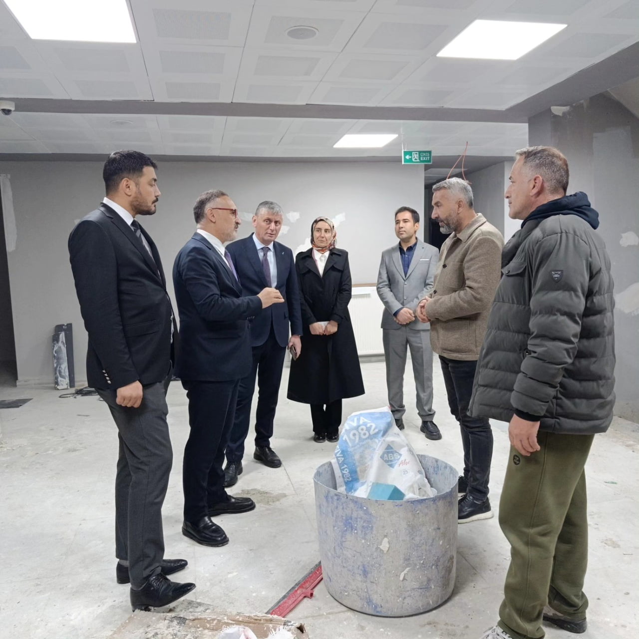 KARS’TA KÜTÜPHANE YATIRIMLARI YERİNDE İNCELENDİ(KARS-İHA)