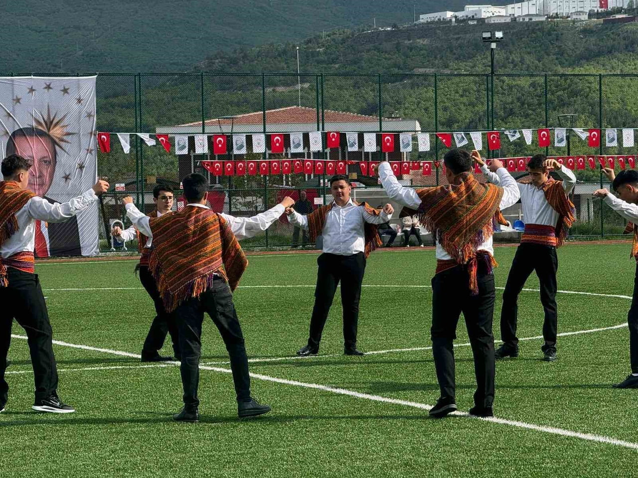 KASTAMONU’NUN HANÖNÜ İLÇESİNDE 19 MAYIS ATATÜRK’Ü ANMA, GENÇLİK VE SPOR BAYRAMI ETKİNLİKLERİ...