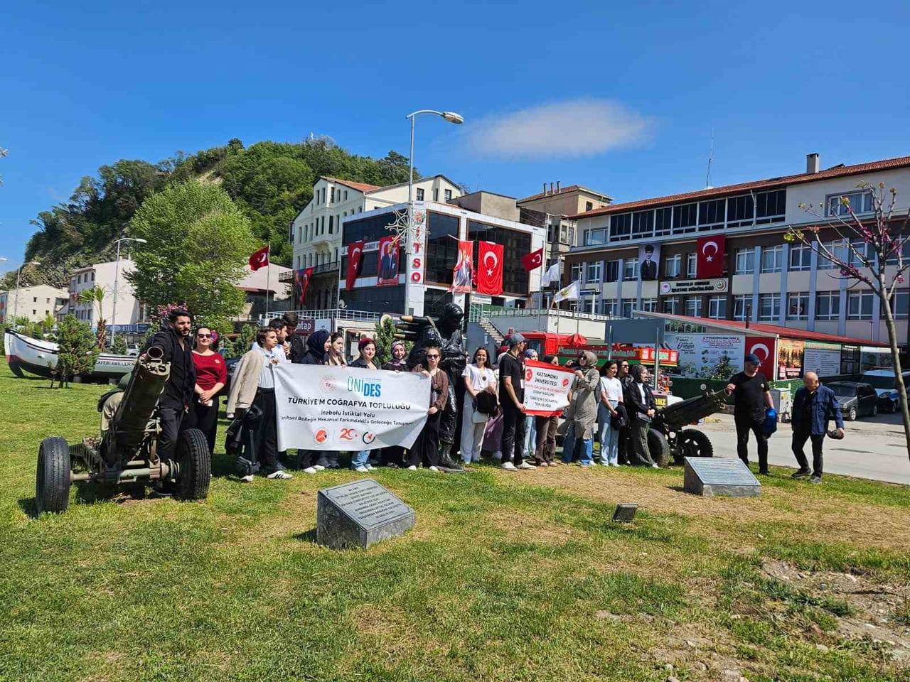 KASTAMONU ÜNİVERSİTESİ ÖĞRENCİLERİ, KURTULUŞ SAVAŞI’NDA İNEBOLU LİMANI’NA GELEN SİLAH VE...