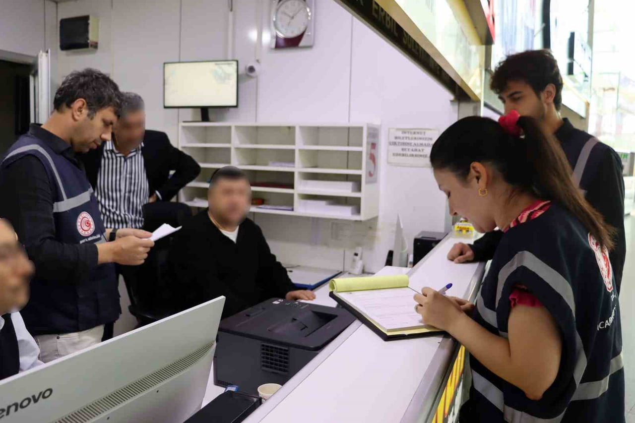 KAYSERİ'DE, YAKLAŞAN KURBAN BAYRAMI ÖNCESİNDE ŞEHİRLERARASI OTOBÜS TERMİNALİNDE FİYAT DENETİMİ...
