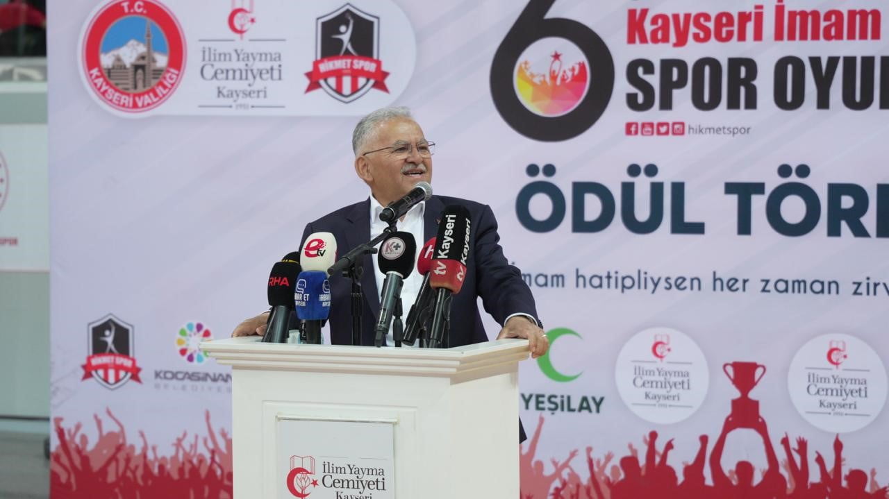 KAYSERI BÜYÜKŞEHİR BELEDİYE BAŞKANI MEMDUH BÜYÜKKILIÇ KONUŞTU.