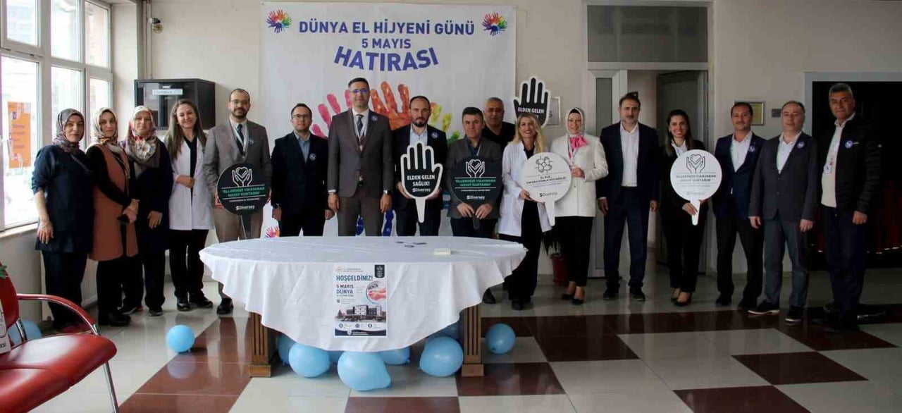KAYSERİ DEVLET HASTANESİ’NDE ‘5 MAYIS DÜNYA EL HİJYENİ GÜNÜ’ DOLAYISIYLA HASTANE PERSONELİNE EL...